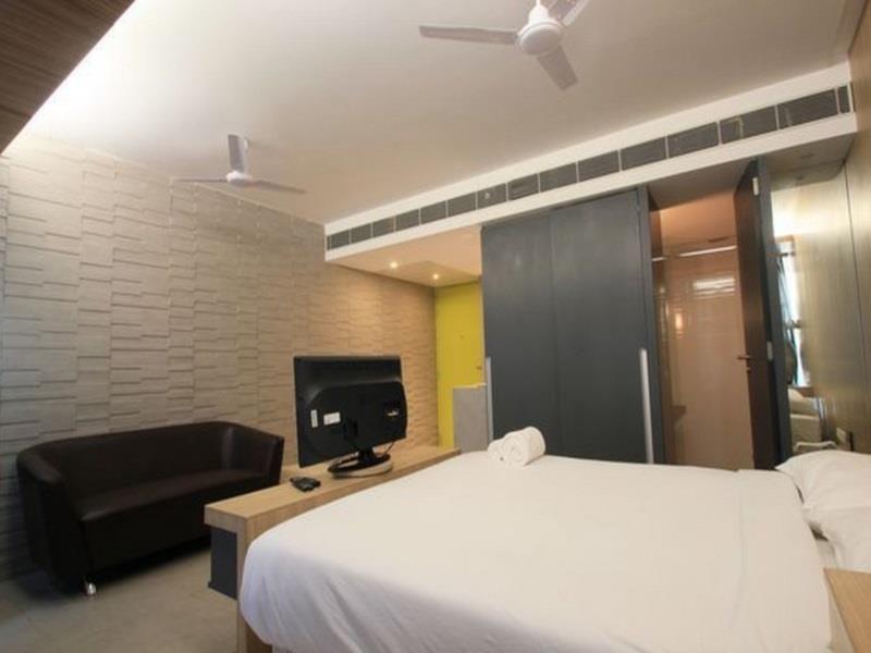 Satkar Paradise Aparthotel Manipal Exterior foto